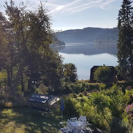 Wunderschoenes Mit Seeblick *